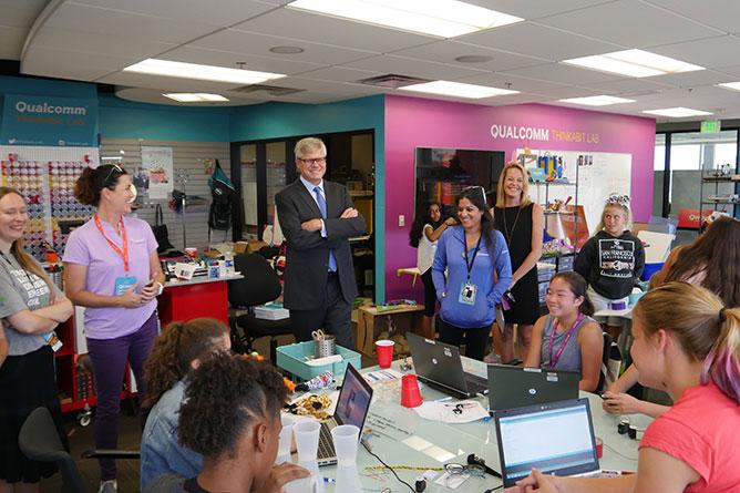 Qualcomm CEO Steve Mollenkopf chats with QCampers in San Diego.